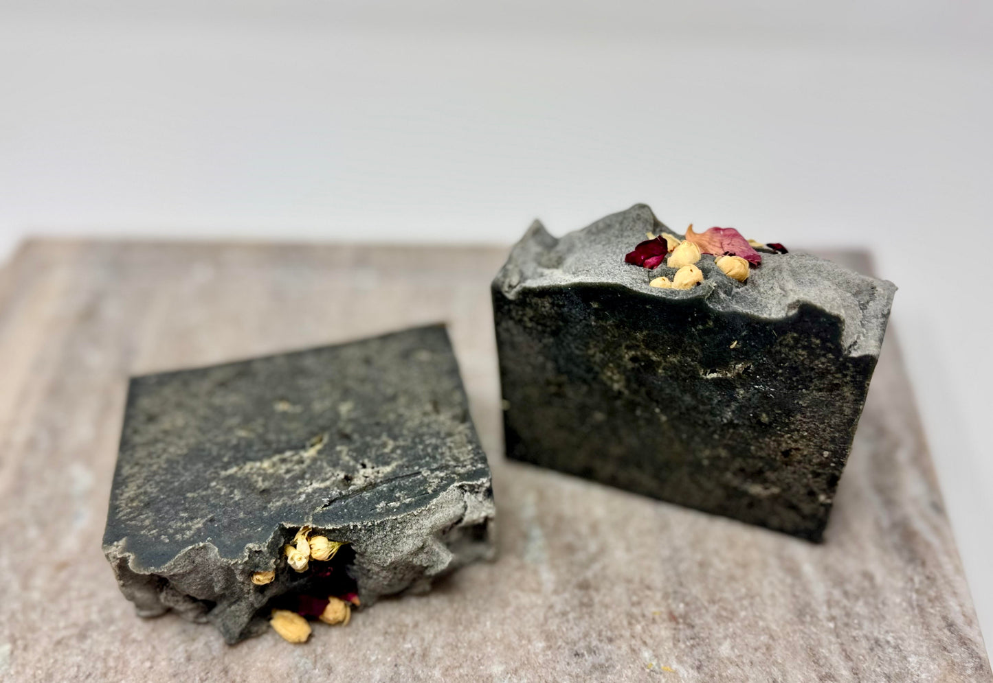 Noiraqua - Bladderwarck Soap - Goat’s Milk