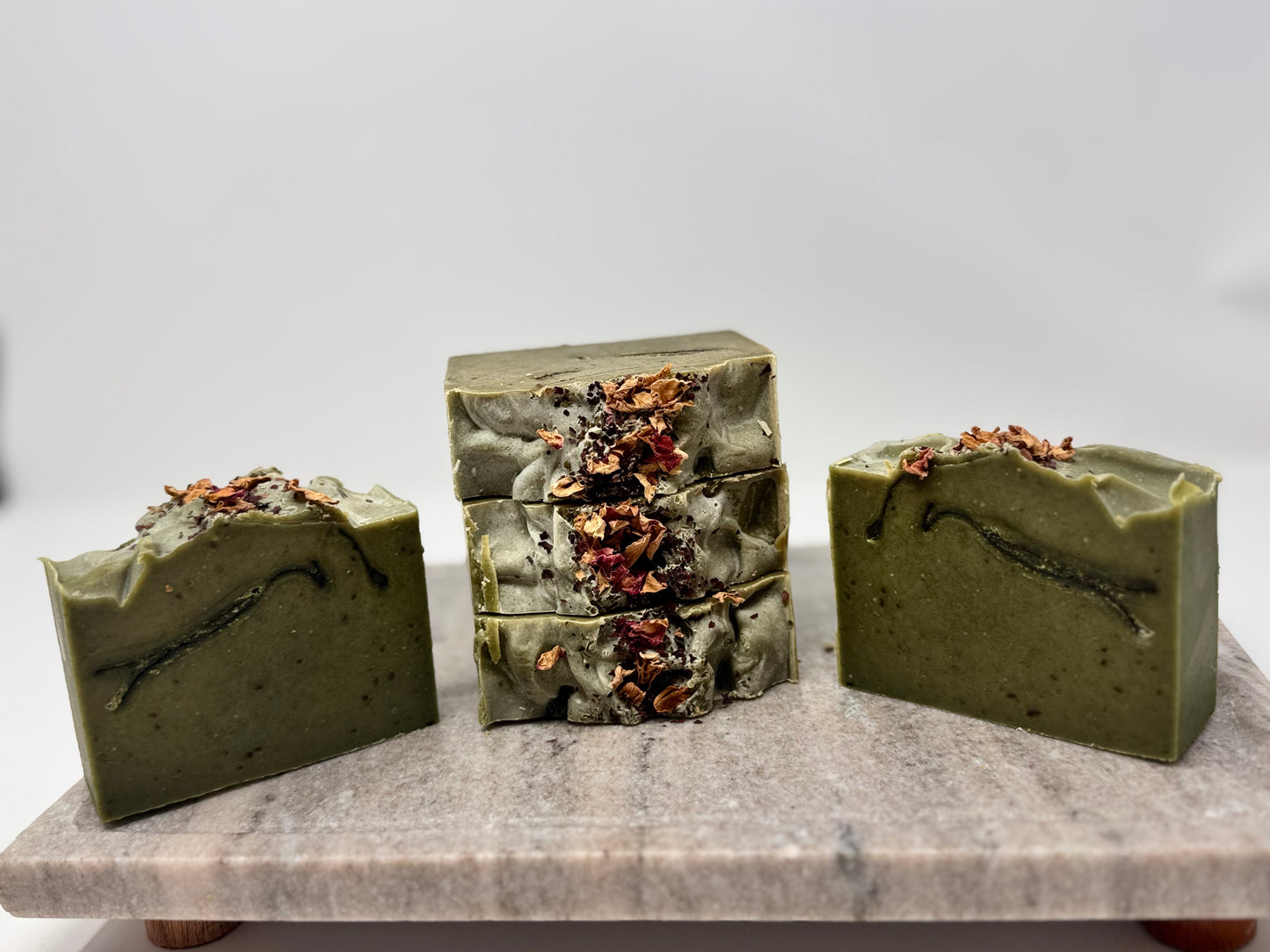 LEAVES OF LIFE -  Miracle leaf / African Bitter Leaf / Vernonia Amygdalina