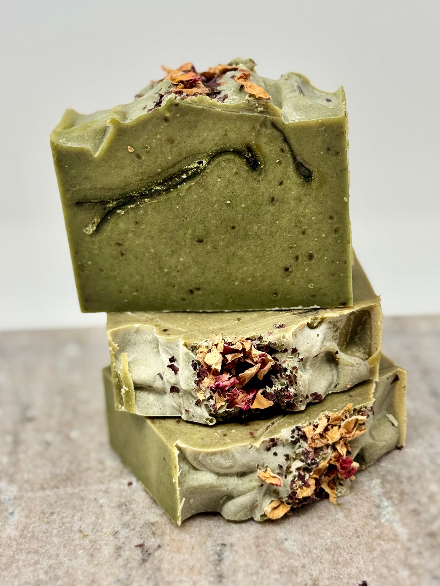 LEAVES OF LIFE -  Miracle leaf / African Bitter Leaf / Vernonia Amygdalina