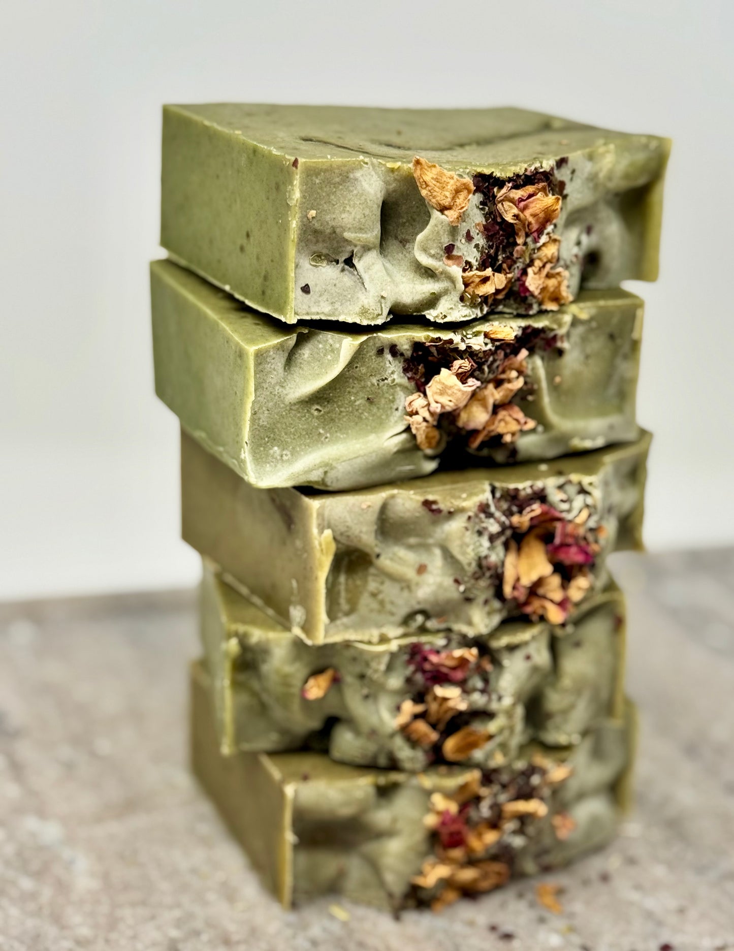 LEAVES OF LIFE -  Miracle leaf / African Bitter Leaf / Vernonia Amygdalina